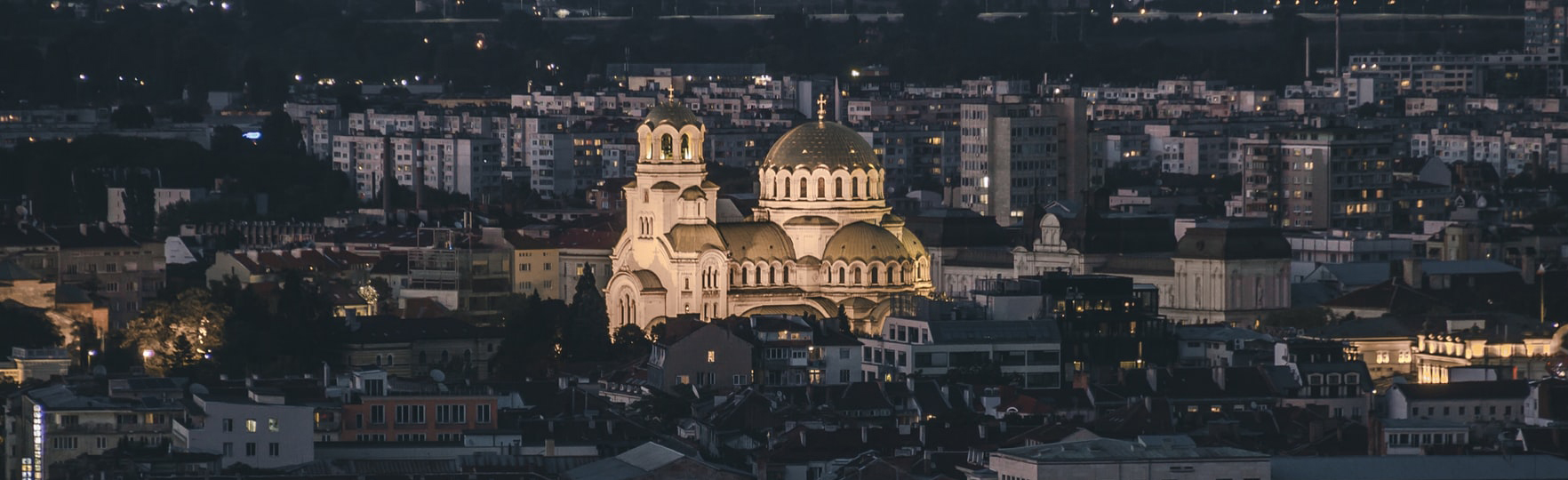 Болгарияның сәулеті мен табиғатының панорамалық көрінісі