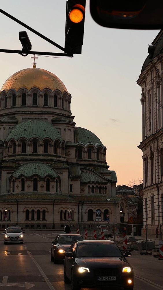 Болгария бойынша ретро көлікпен саяхат