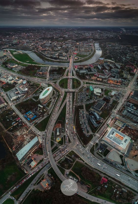 Литва: Ескі қала және жолдар